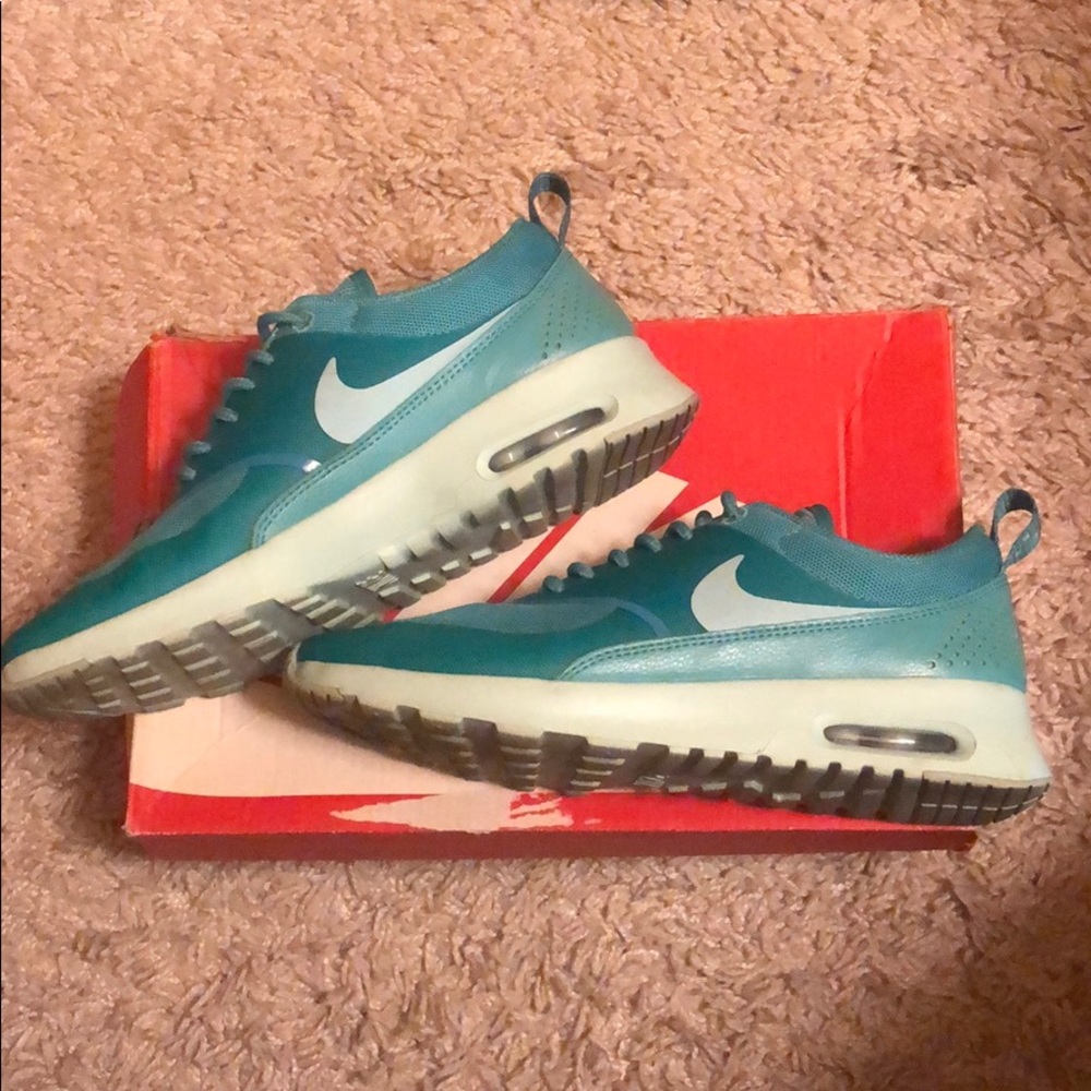 Nike shoes